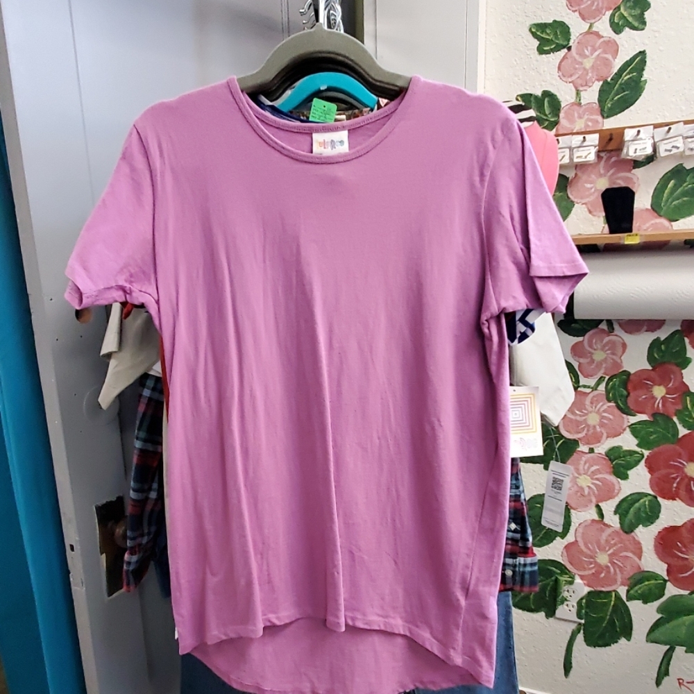 Lularoe Gracie tshirt
